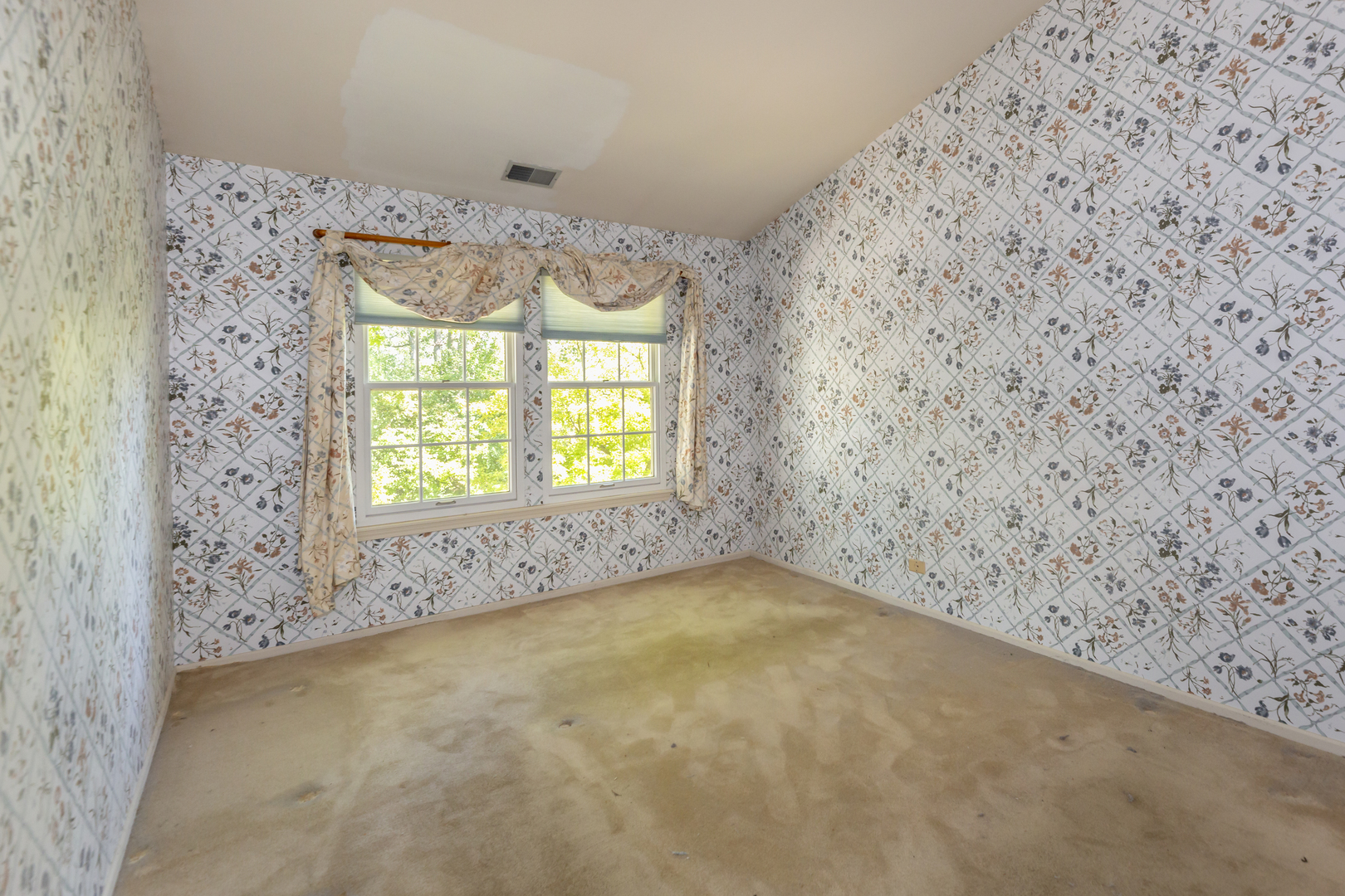 2119 Glasgow Court #0, Hanover Park, IL 60133