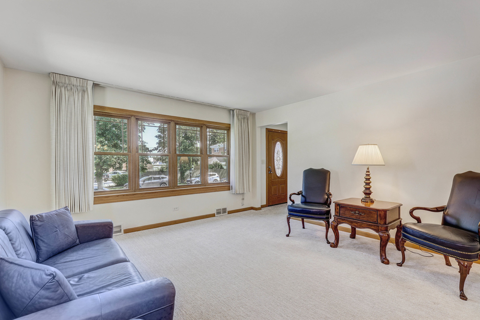 8130 N Ottawa Avenue, Niles, IL 60714