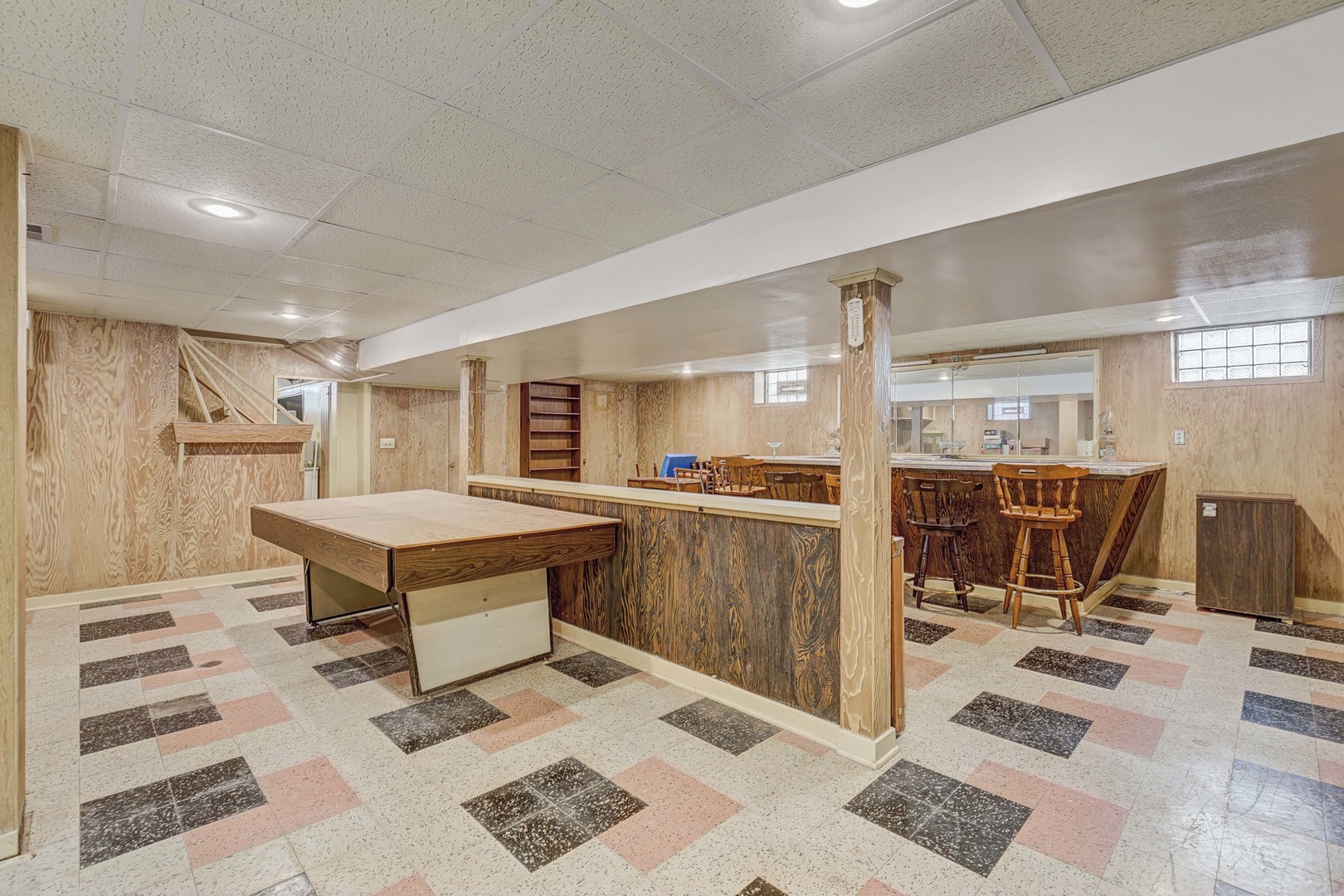 8130 N Ottawa Avenue, Niles, IL 60714