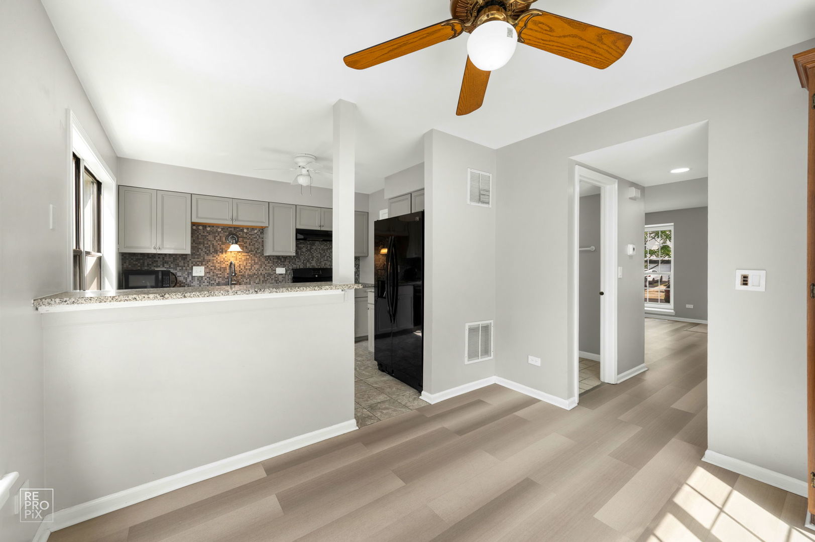 1312 Oriole Trail, Carol Stream, IL 60188