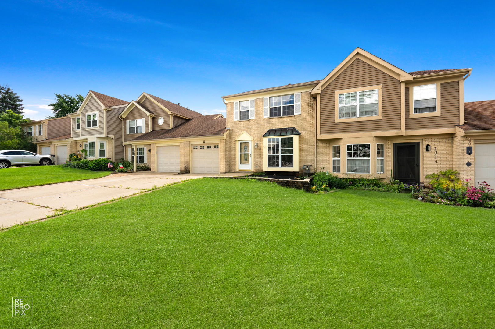 1312 Oriole Trail, Carol Stream, IL 60188
