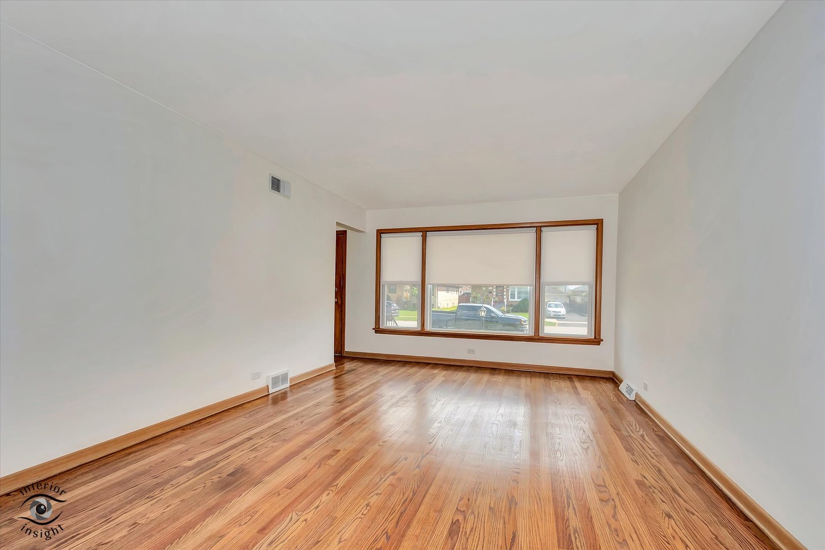 8146 Austin Avenue, Burbank, IL 60459