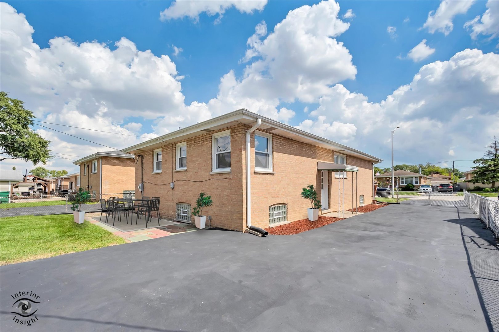 8146 Austin Avenue, Burbank, IL 60459