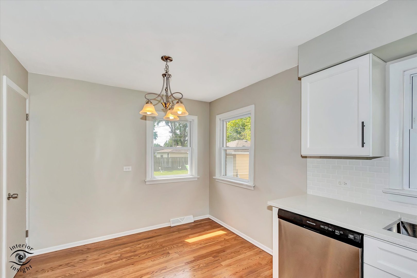 8146 Austin Avenue, Burbank, IL 60459