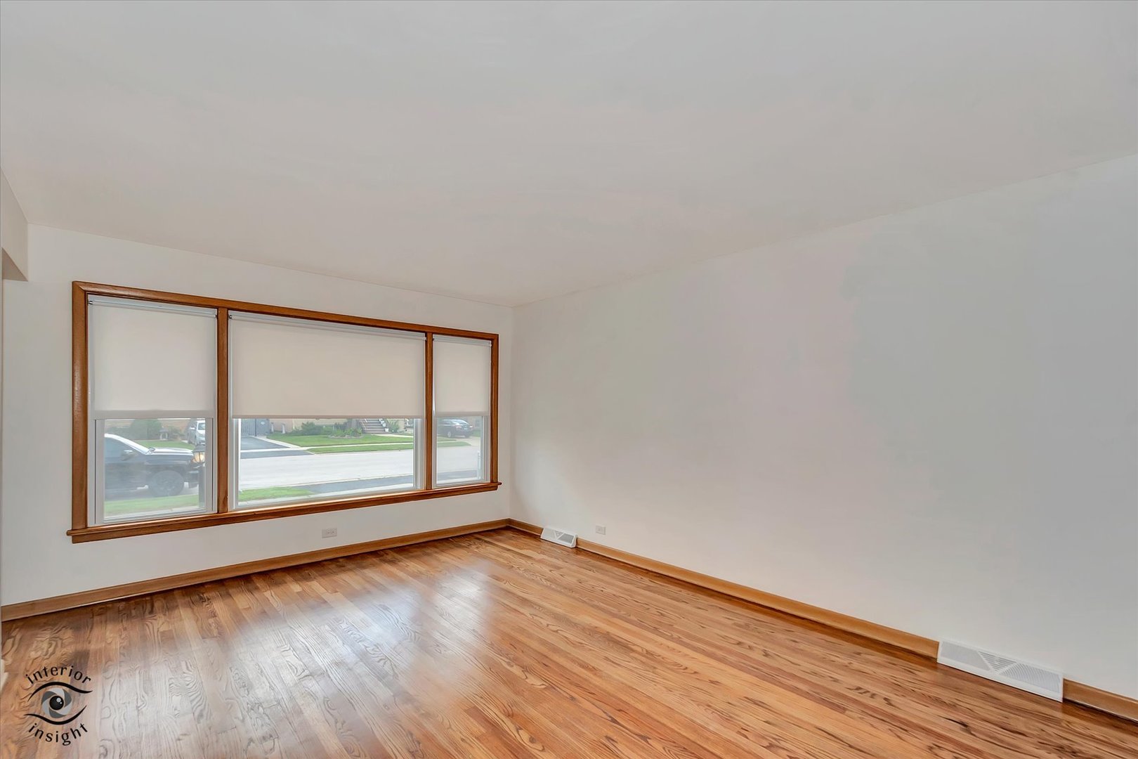 8146 Austin Avenue, Burbank, IL 60459