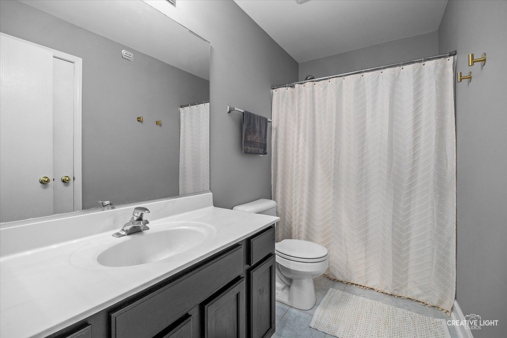 449 Evergreen Circle, Gilberts, IL 60136