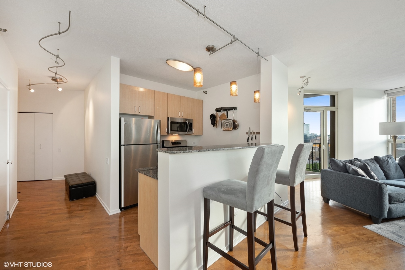 600 N Kingsbury Street #1410, Chicago, IL 60654