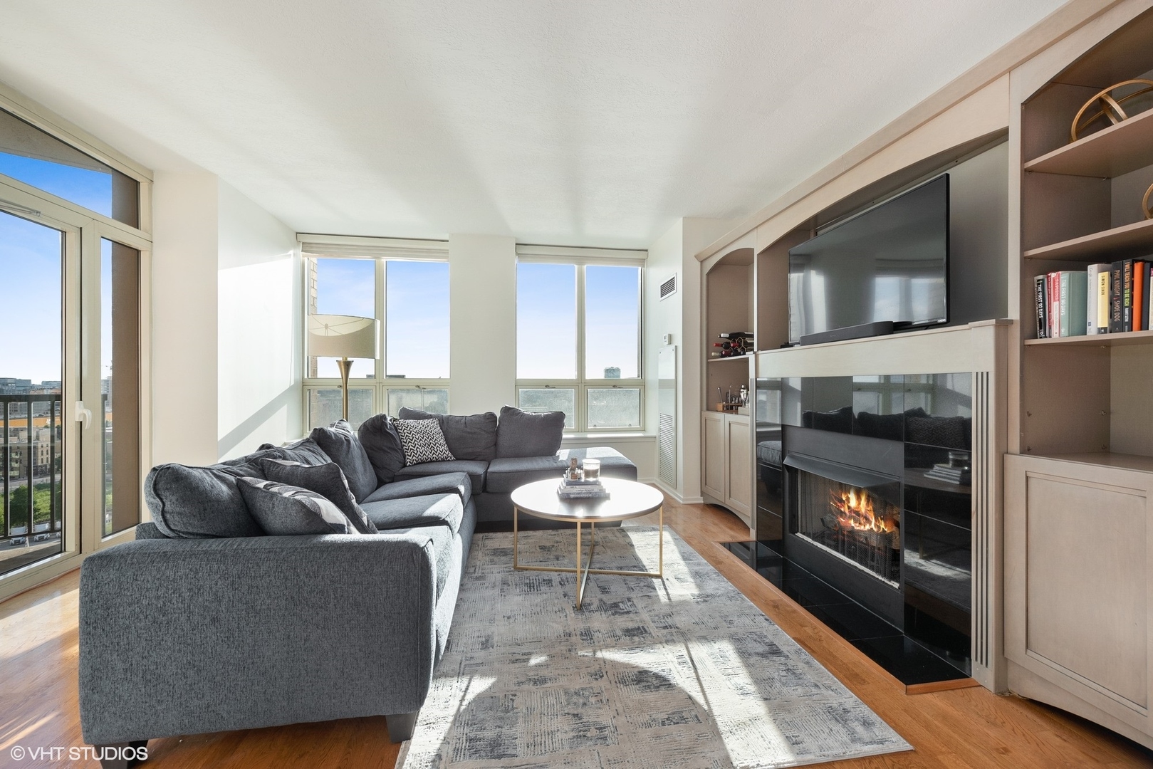 600 N Kingsbury Street #1410, Chicago, IL 60654