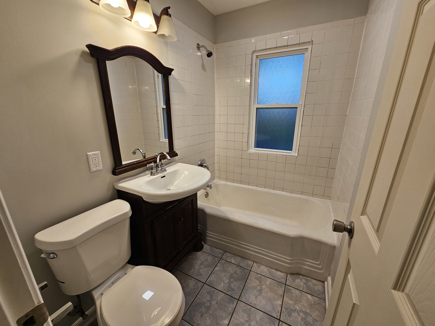 623 Westmoreland Avenue, Waukegan, IL 60085