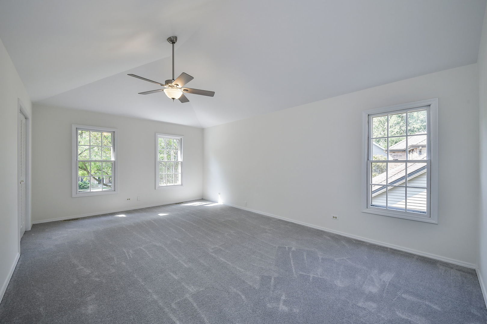 825 Biltmore Court, Naperville, IL 60563