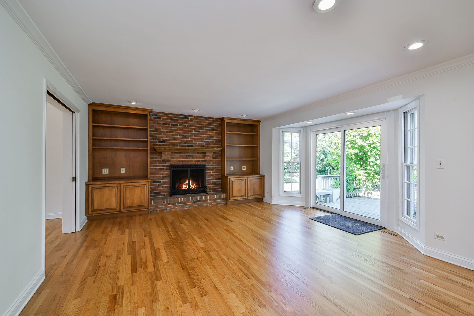 825 Biltmore Court, Naperville, IL 60563