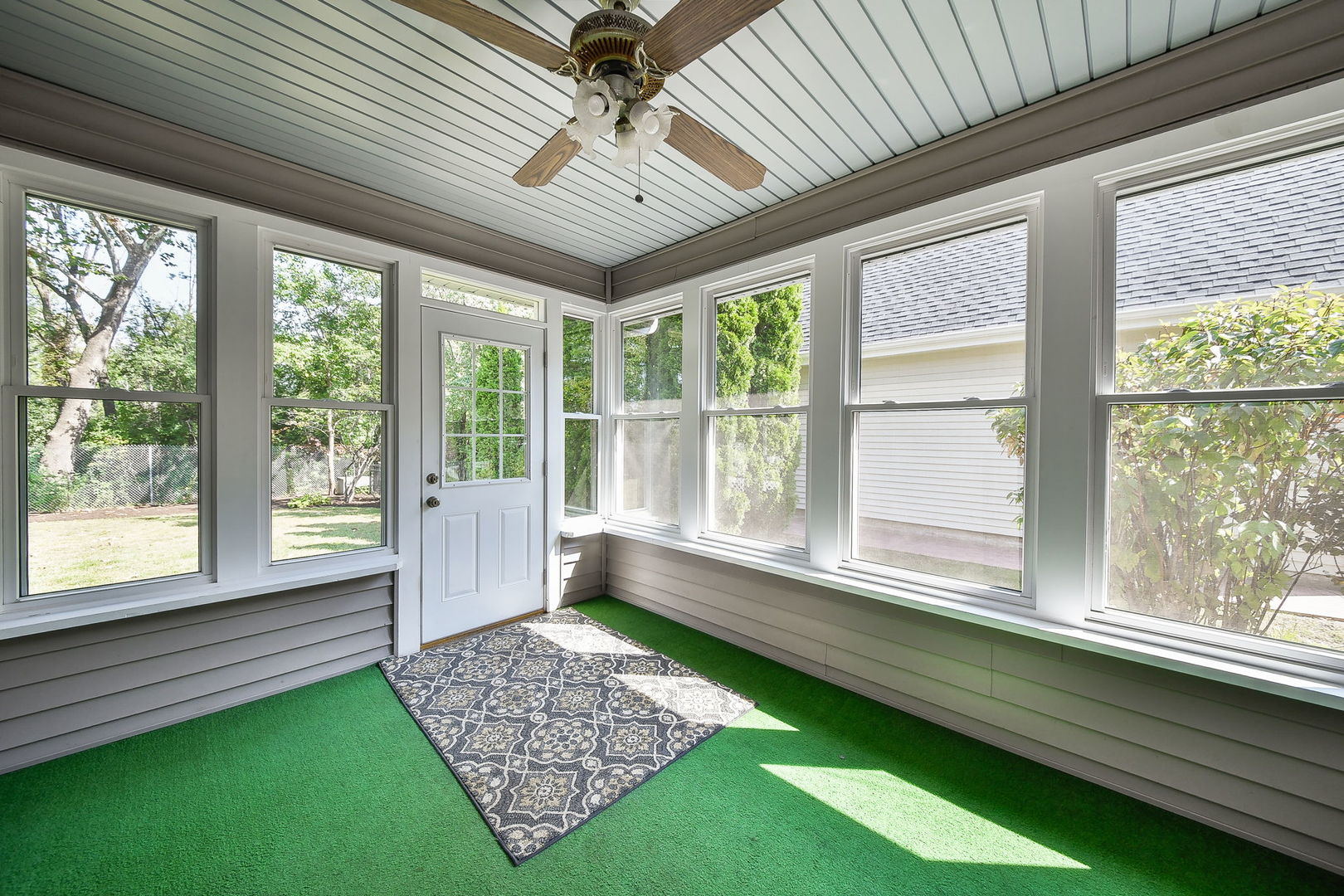825 Biltmore Court, Naperville, IL 60563