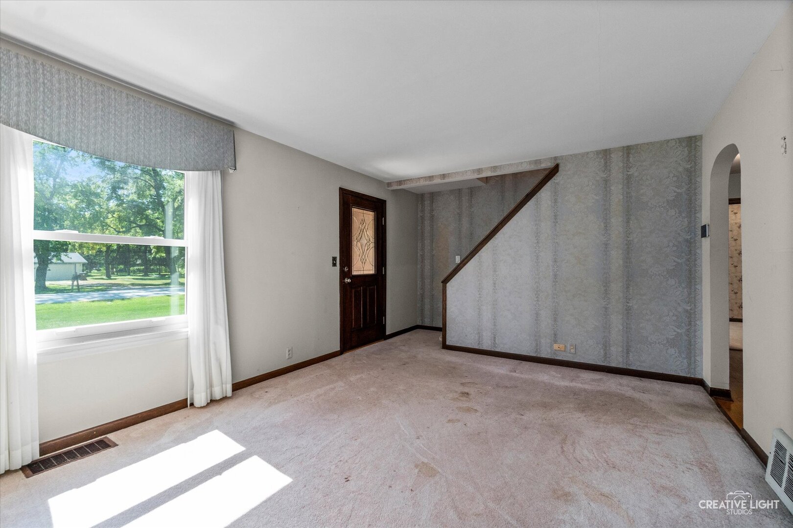 28W544 Rogers Avenue, Warrenville, IL 60555