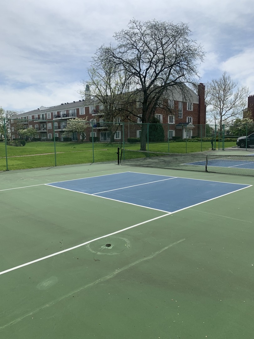 3415 Vollmer Road #308, Flossmoor, IL 60422