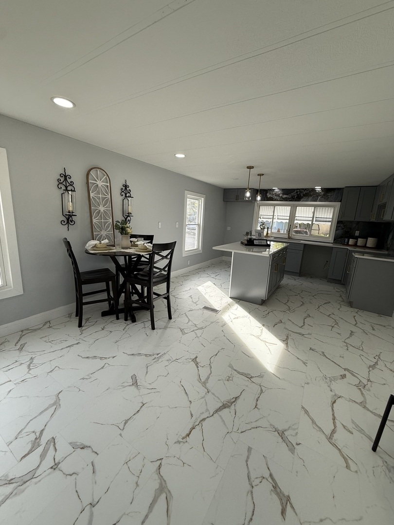 126 Knollwood Circle, Matteson, IL 60443