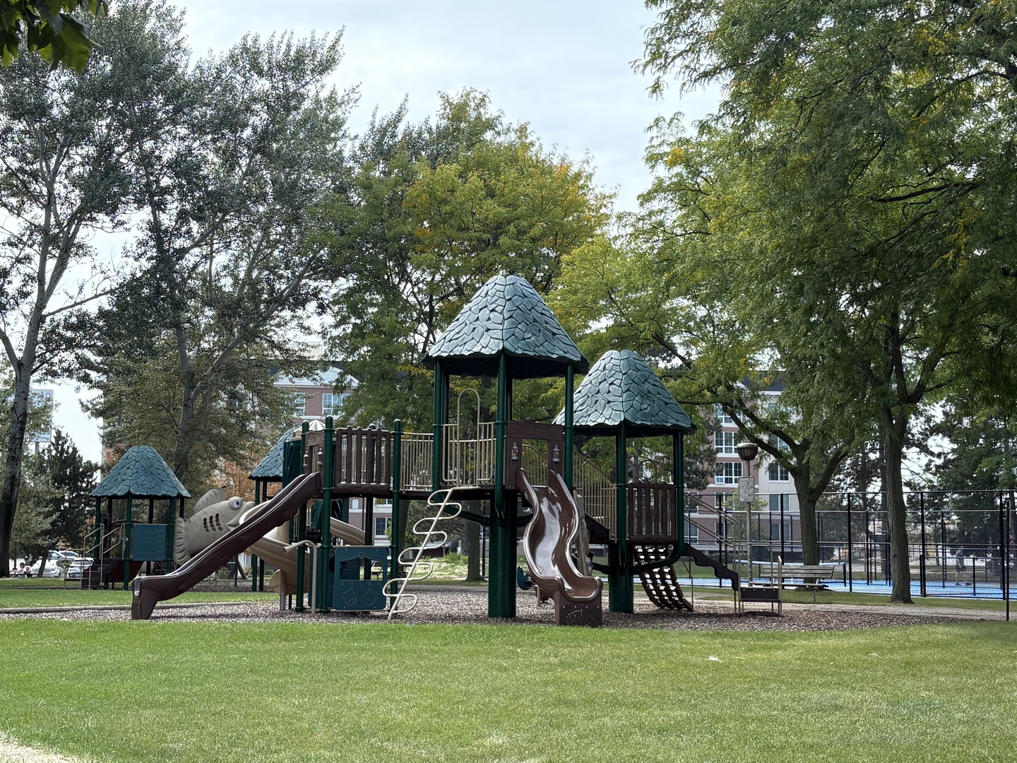950 E Wilmette Road #414, Palatine, IL 60074