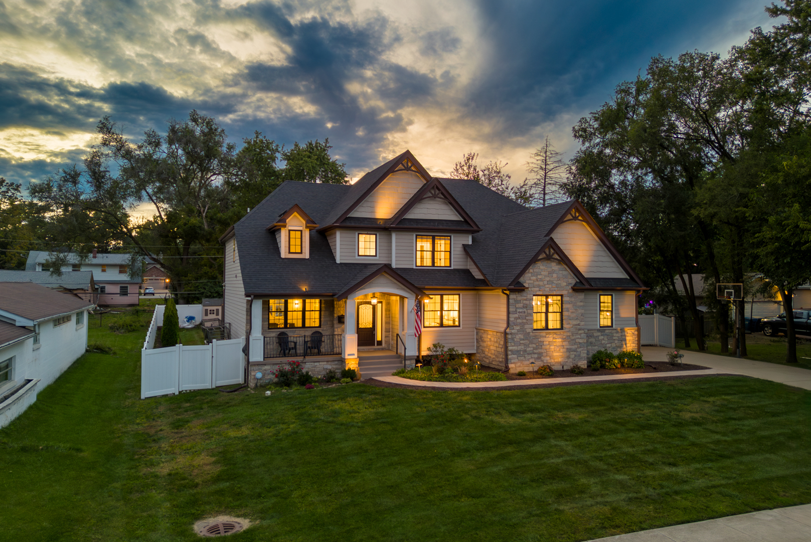 4408 Stonewall Avenue, Downers Grove, IL 60515
