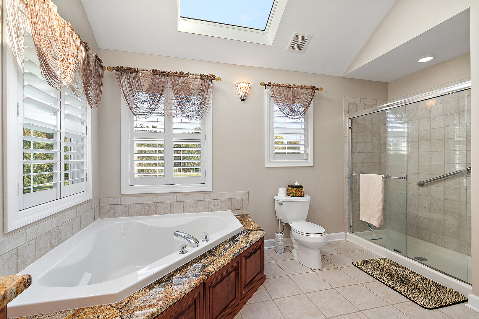16601 W Springview Drive, Lockport, IL 60441