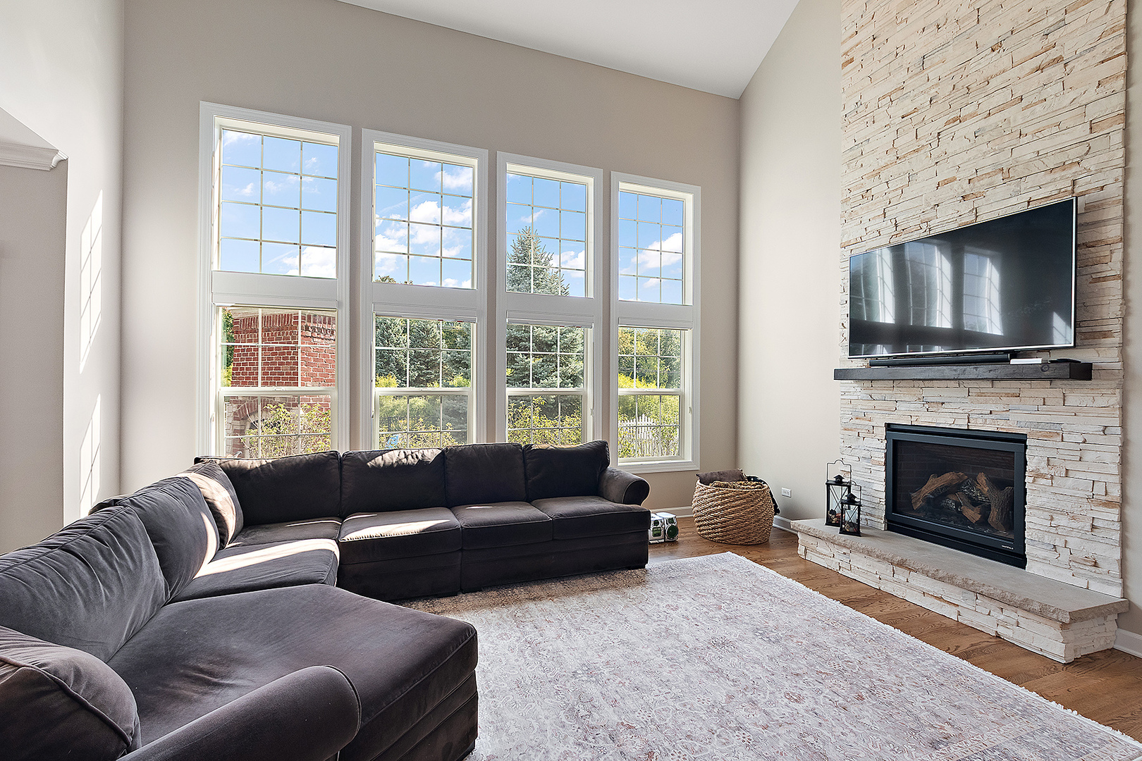 16601 W Springview Drive, Lockport, IL 60441