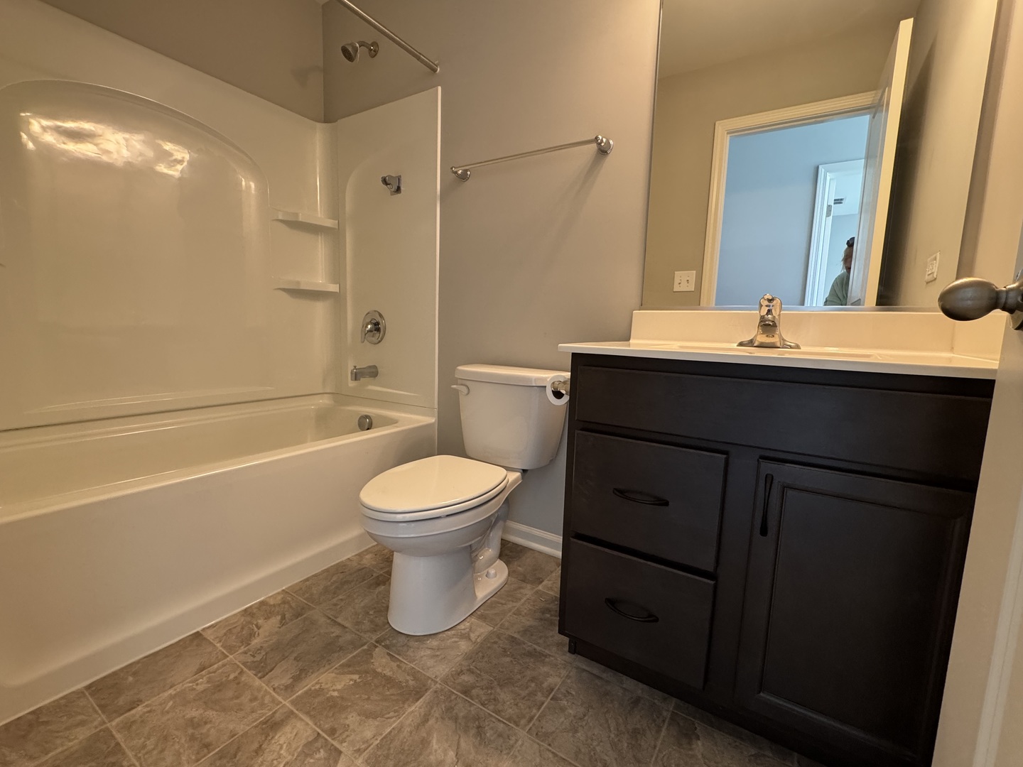 2349 Parkside Drive, Schaumburg, IL 60173