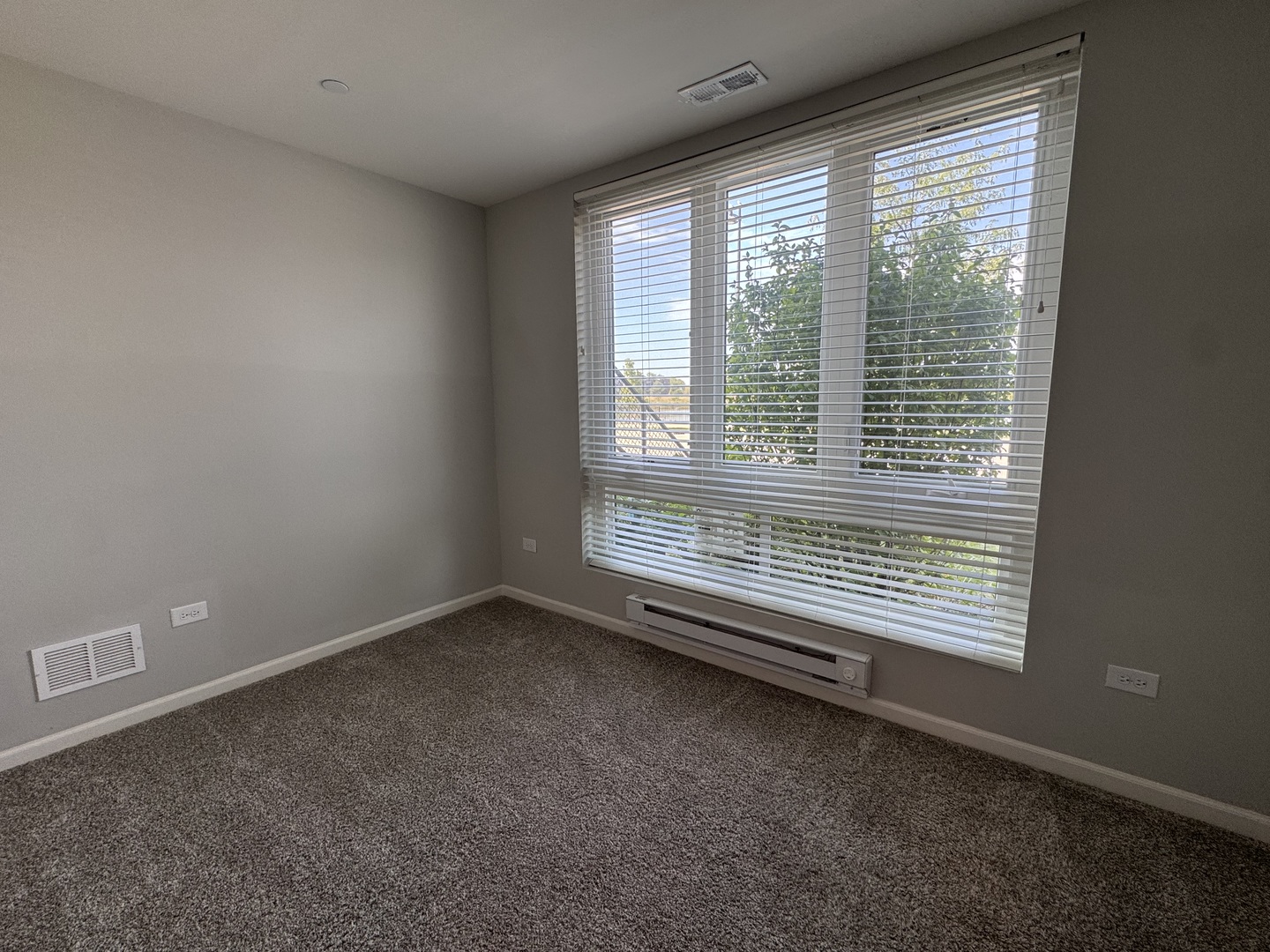 2349 Parkside Drive, Schaumburg, IL 60173