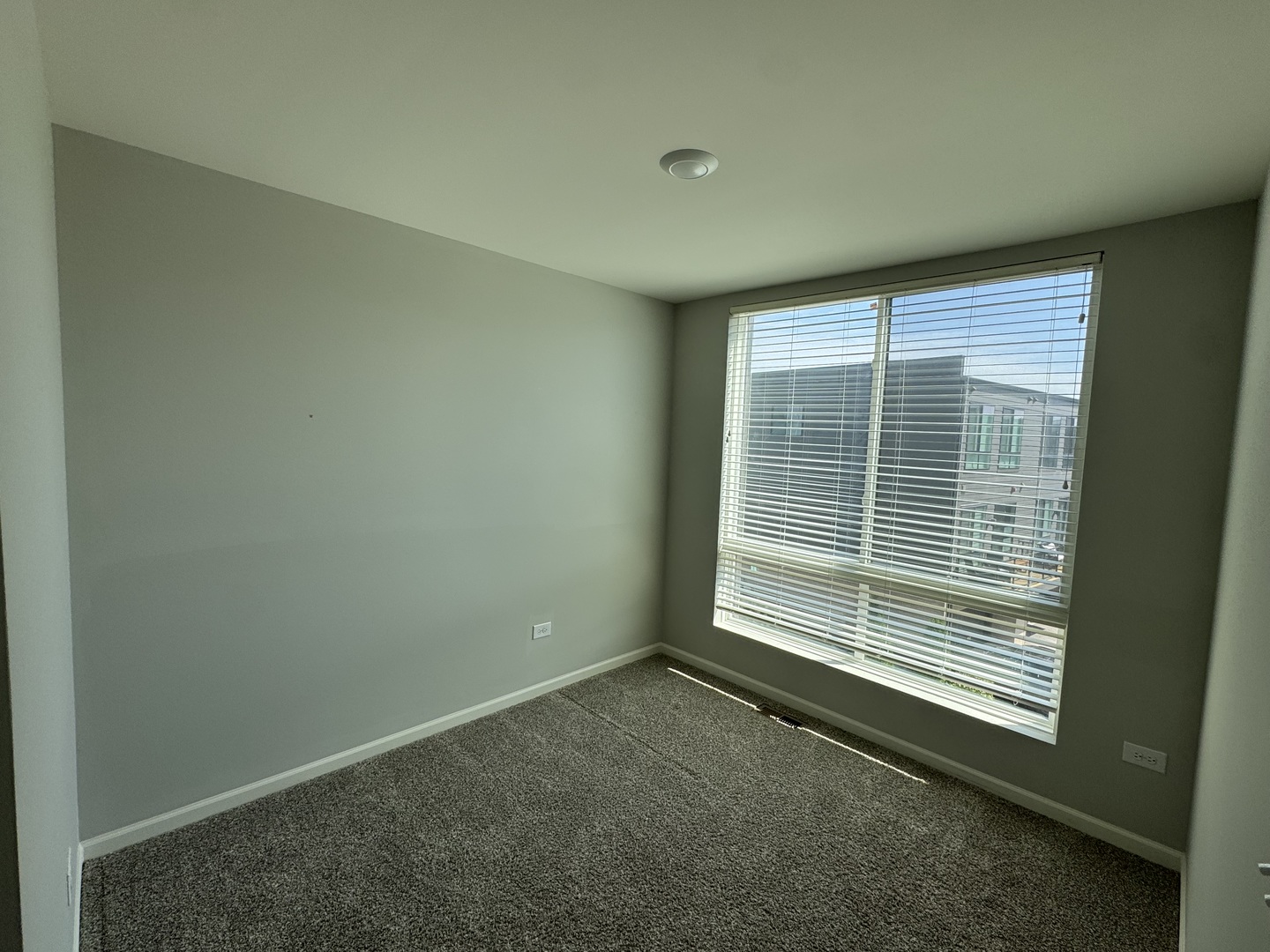 2349 Parkside Drive, Schaumburg, IL 60173