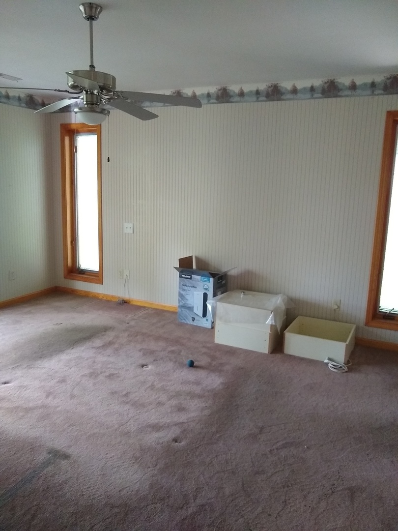 16218 N Country Estates Road, Effingham, IL 62401