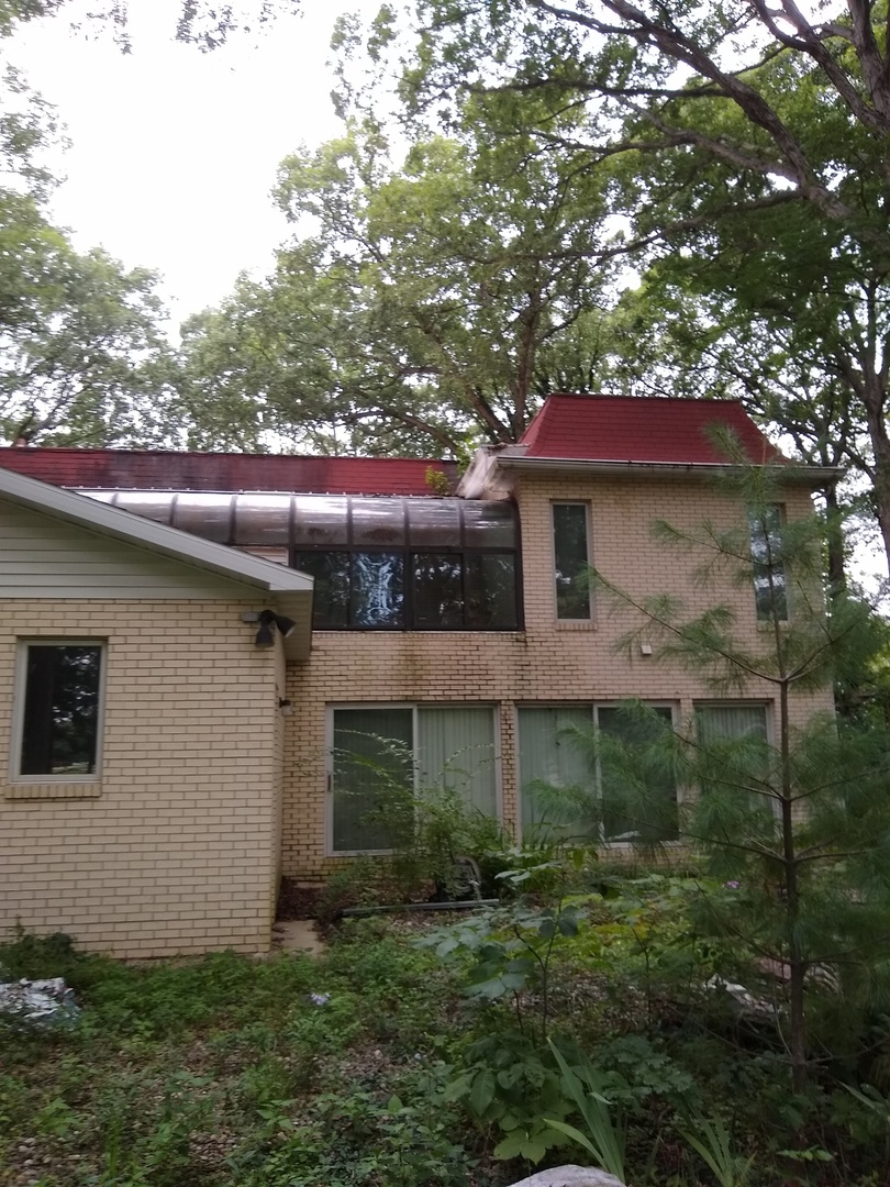 16218 N Country Estates Road, Effingham, IL 62401