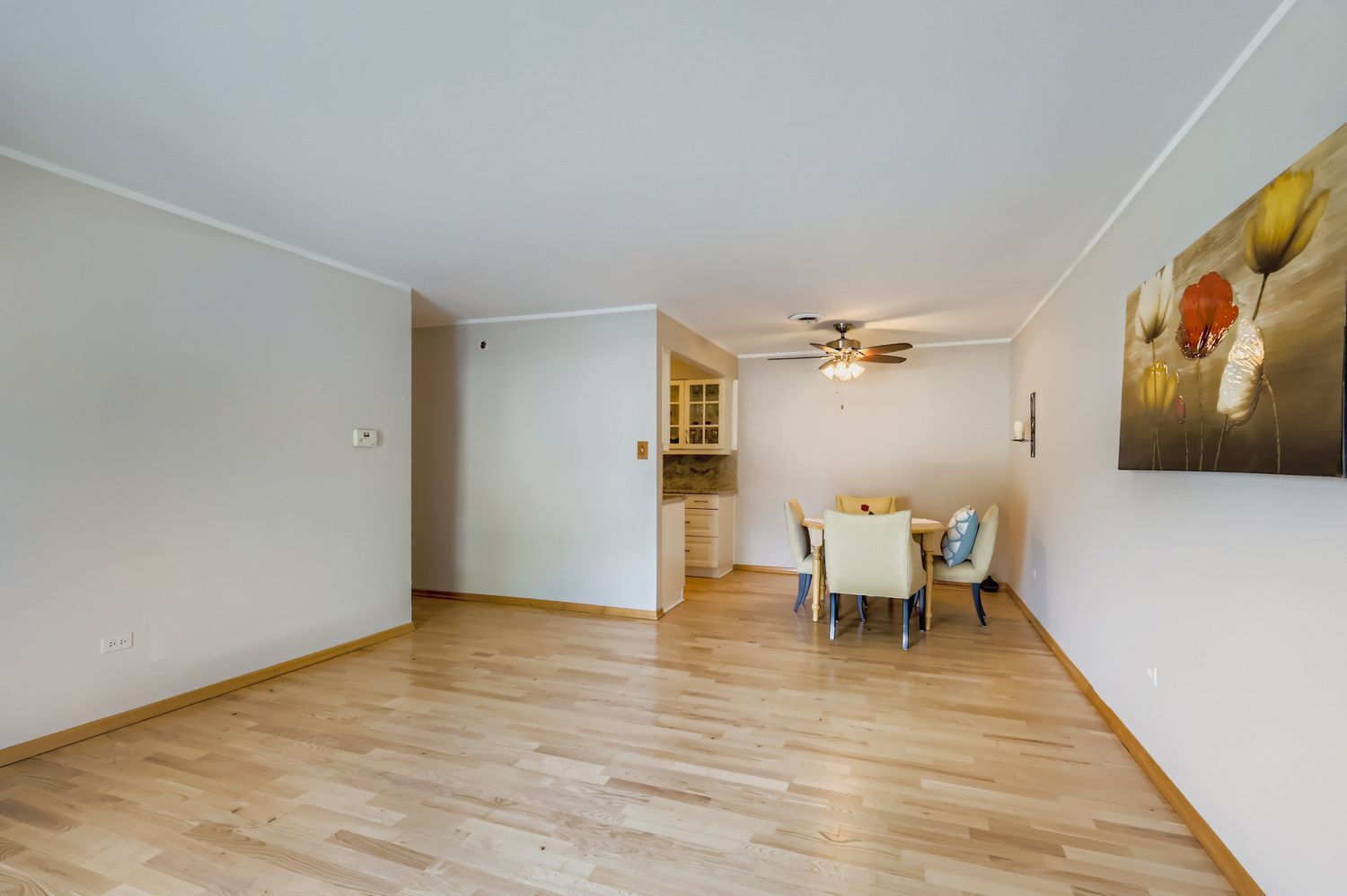 8901 S Roberts Road #104, Hickory Hills, IL 60457