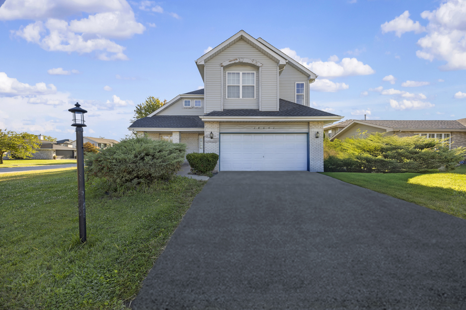18601 Walnut Avenue, Country Club Hills, IL 60478