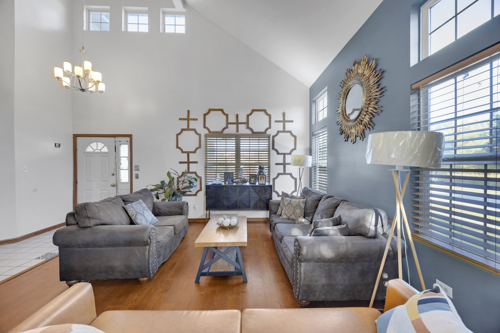 18601 Walnut Avenue, Country Club Hills, IL 60478