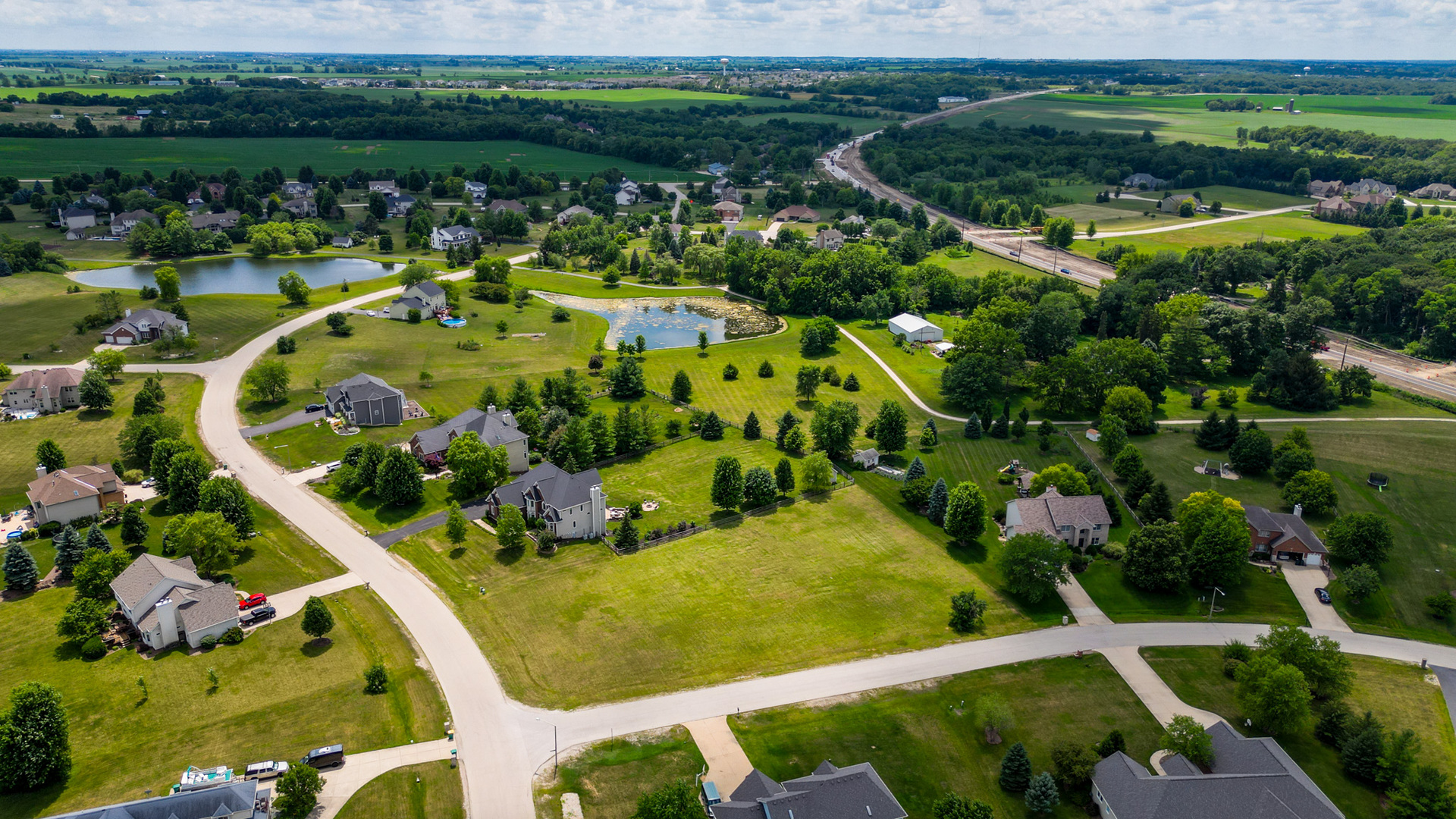 7752 Madeline Drive, Yorkville, IL 60560