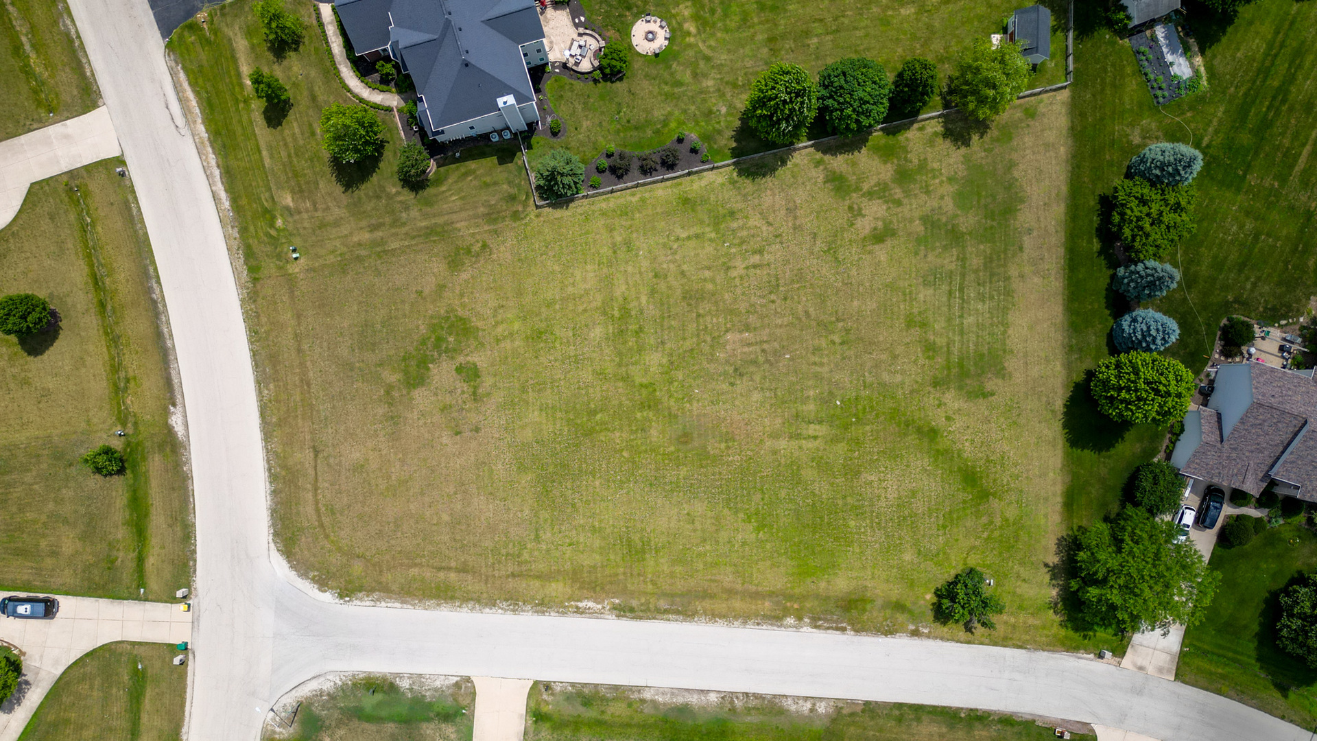 7752 Madeline Drive, Yorkville, IL 60560