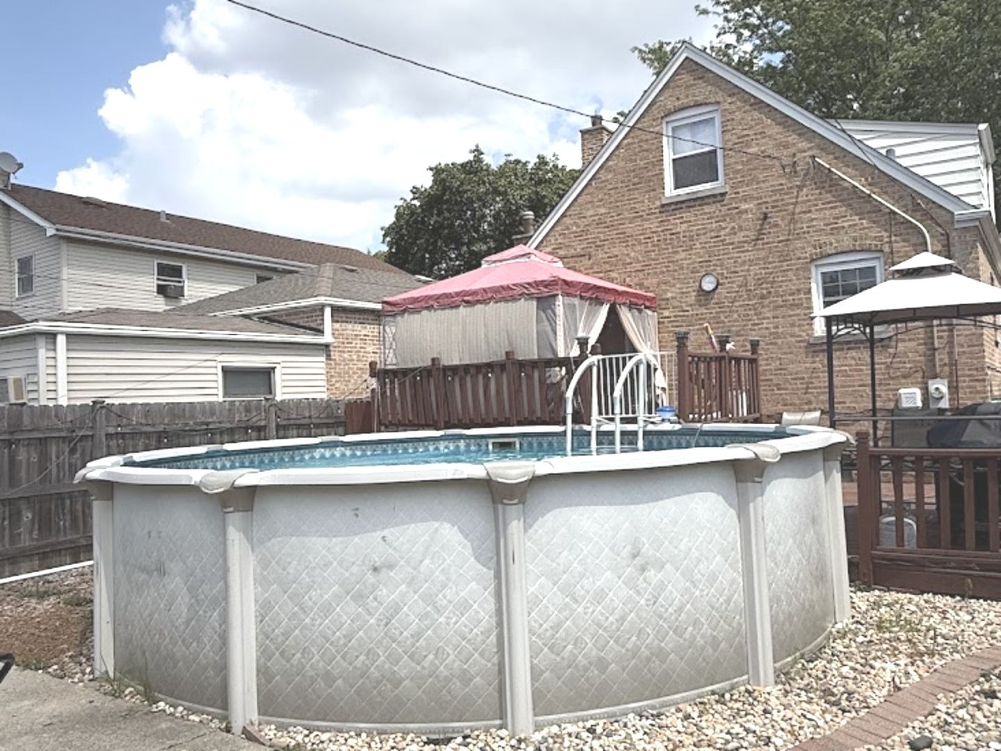 5250 S Nagle Avenue, Chicago, IL 60638