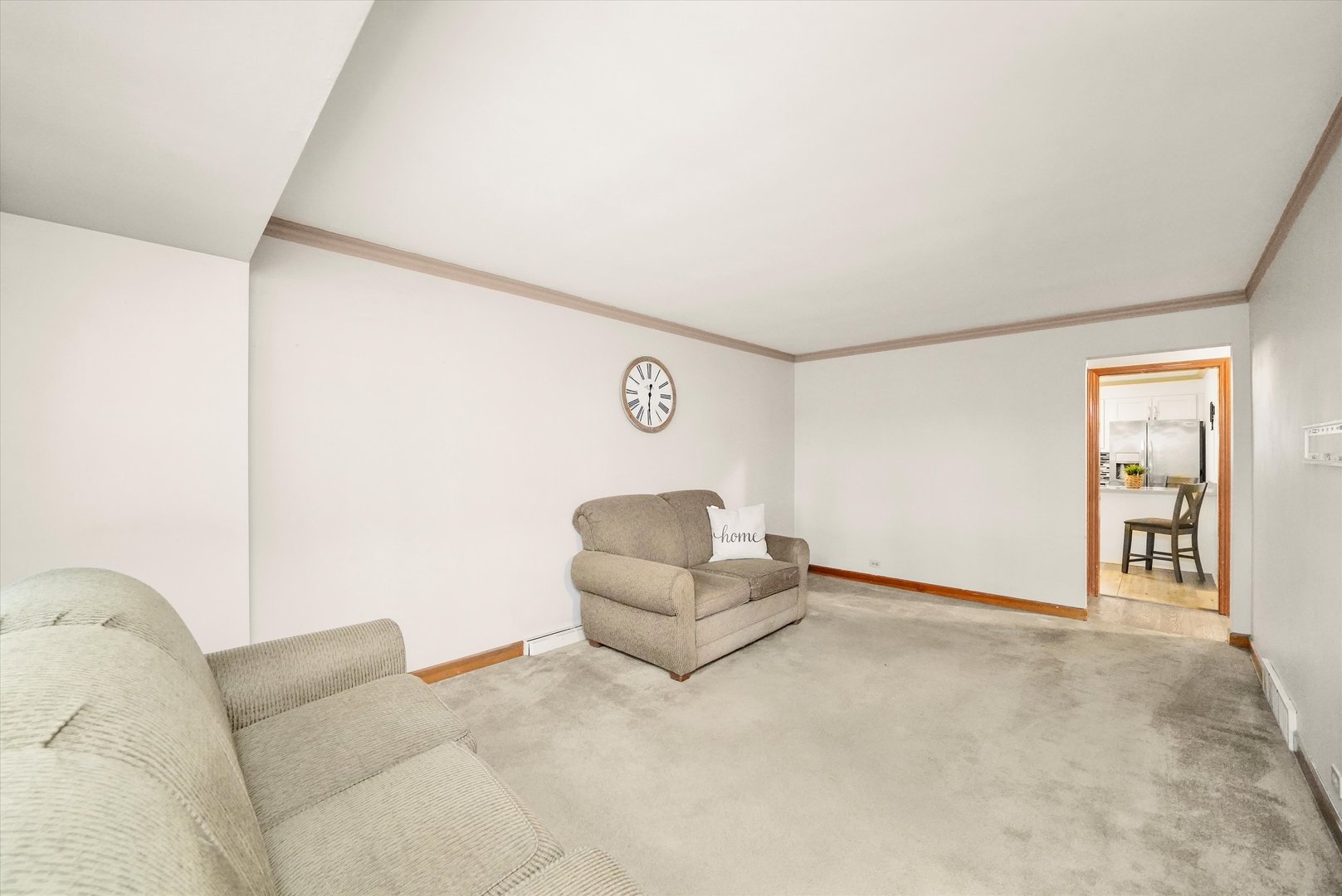 5250 S Nagle Avenue, Chicago, IL 60638