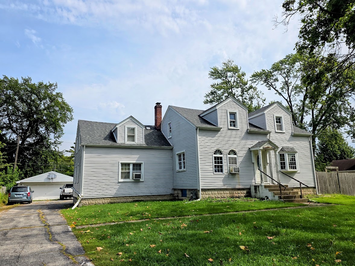 423 S Center Street, Bensenville, IL 60106