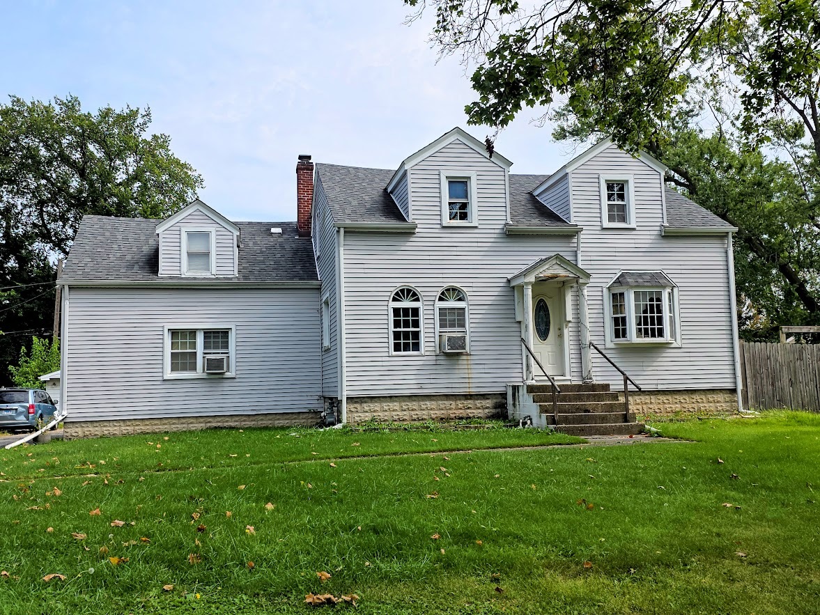 423 S Center Street, Bensenville, IL 60106