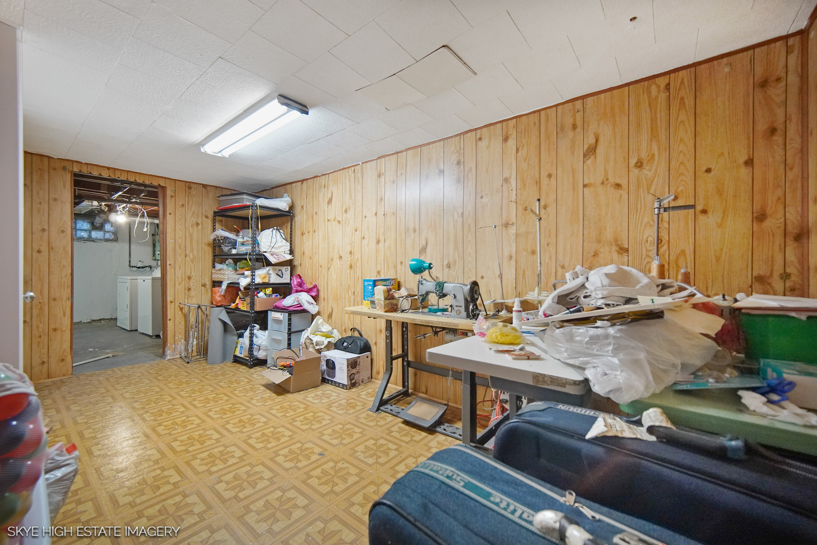 2061 Pine Street, Des Plaines, IL 60018
