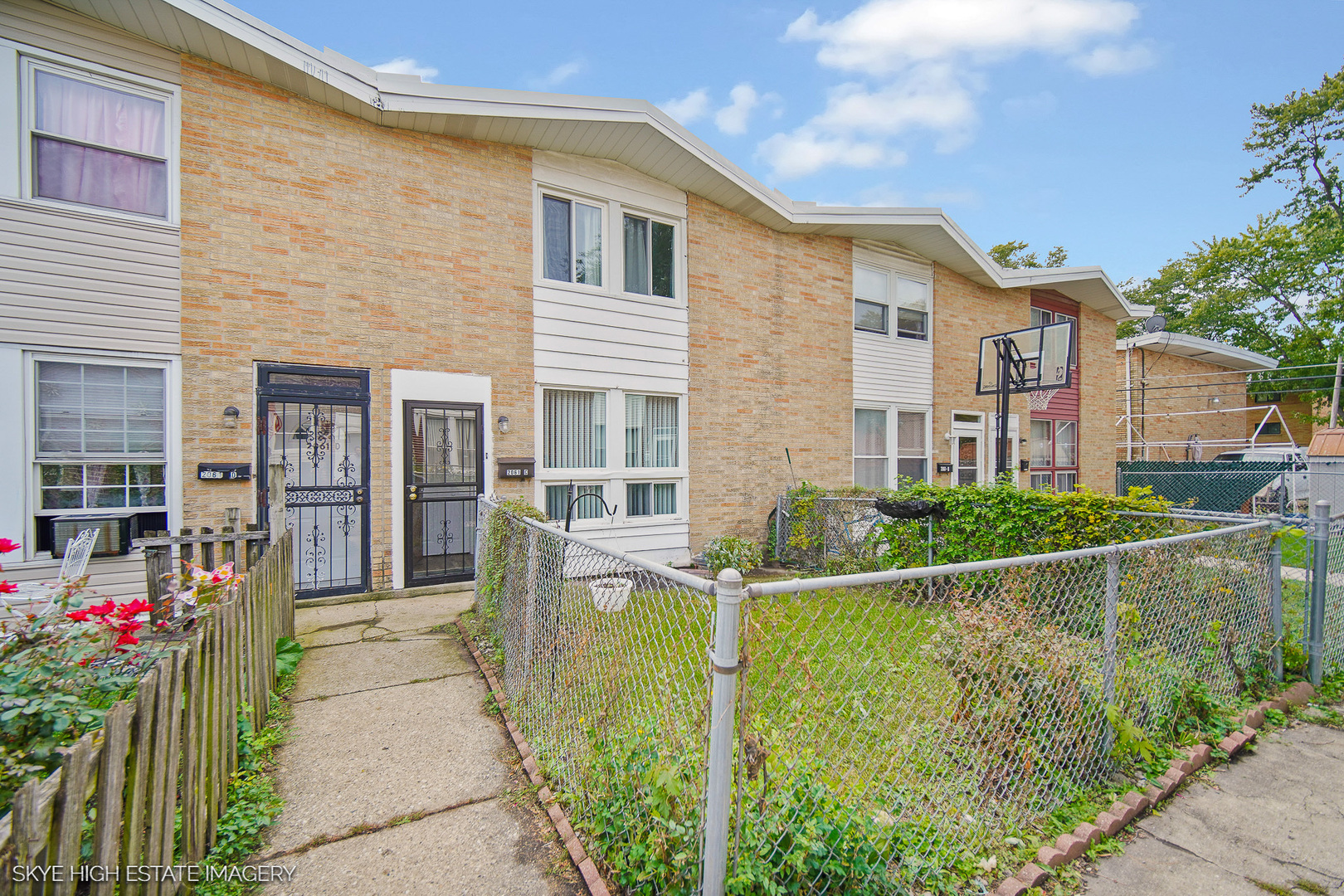 2061 Pine Street #C, Des Plaines, IL 60018