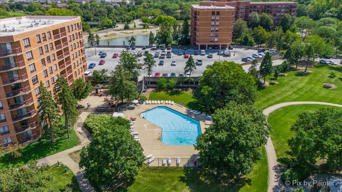 5820 Oakwood Drive #1a, Lisle, IL 60532