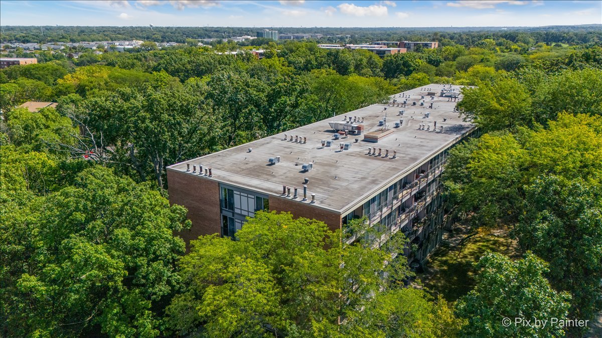 5820 Oakwood Drive #1a, Lisle, IL 60532