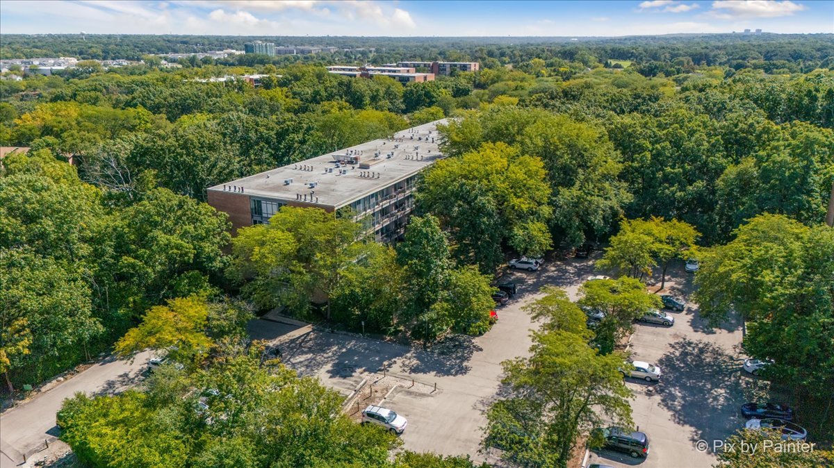 5820 Oakwood Drive #1a, Lisle, IL 60532