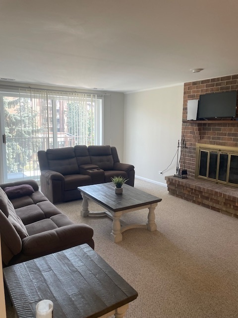 601 Lake Hinsdale Drive #301, Willowbrook, IL 60527