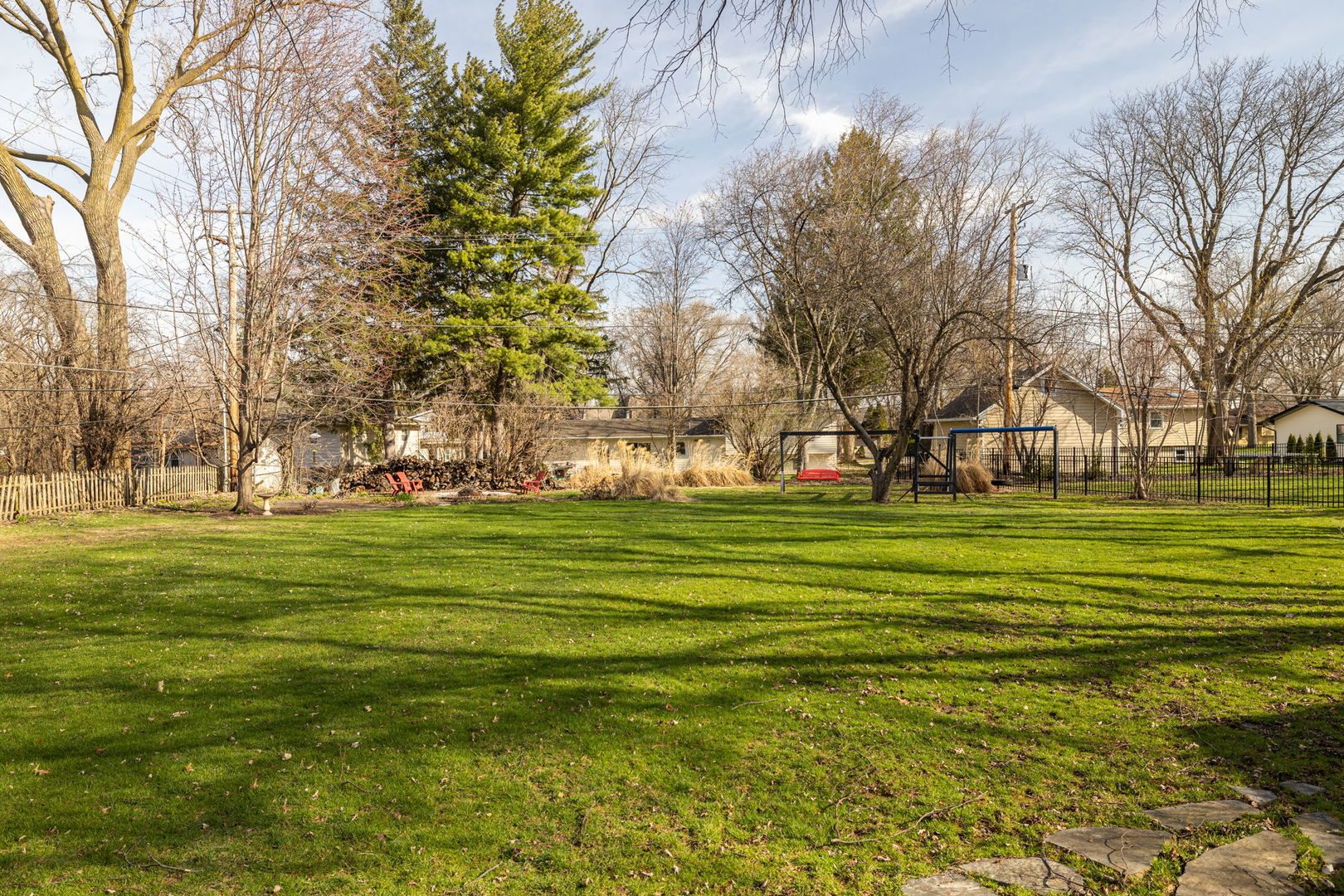 221 Tanoak Lane, Naperville, IL 60540
