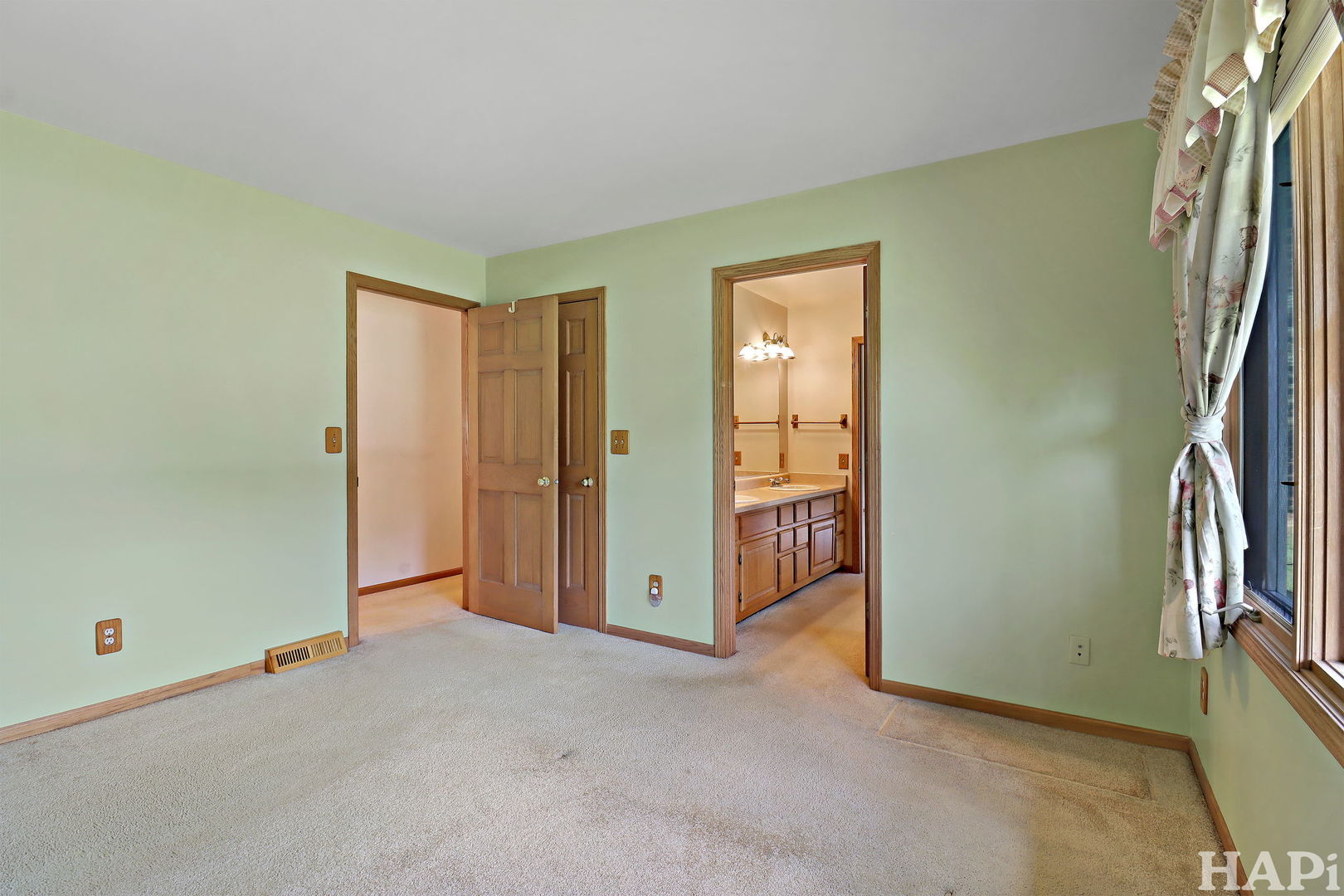 10113 Saddlebred Trail, Woodstock, IL 60098