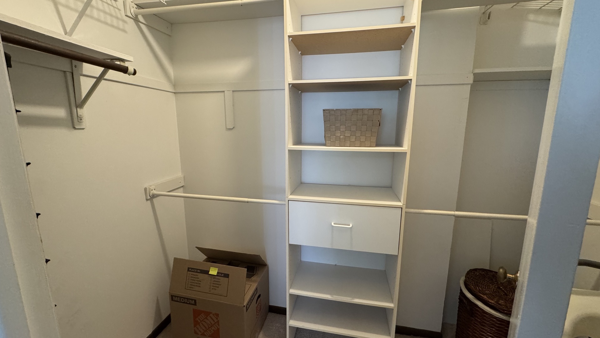 7737 W Golf Drive #201, Palos Heights, IL 60463