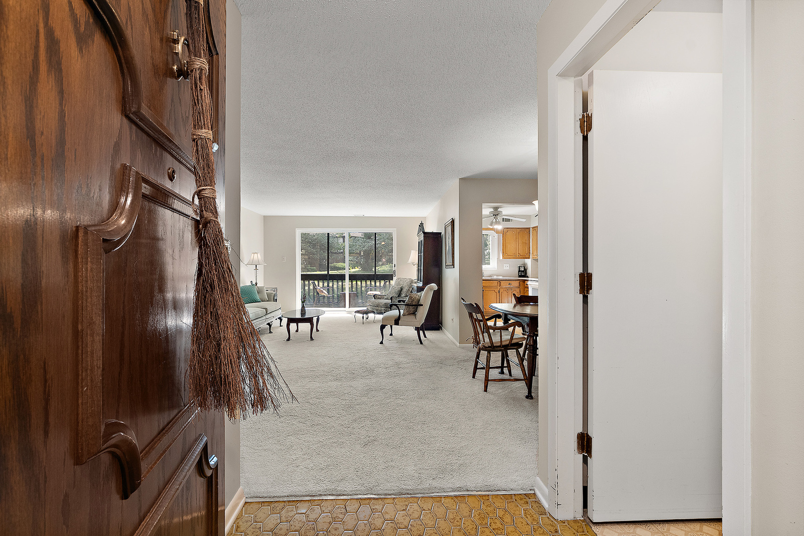 7737 W Golf Drive #201, Palos Heights, IL 60463