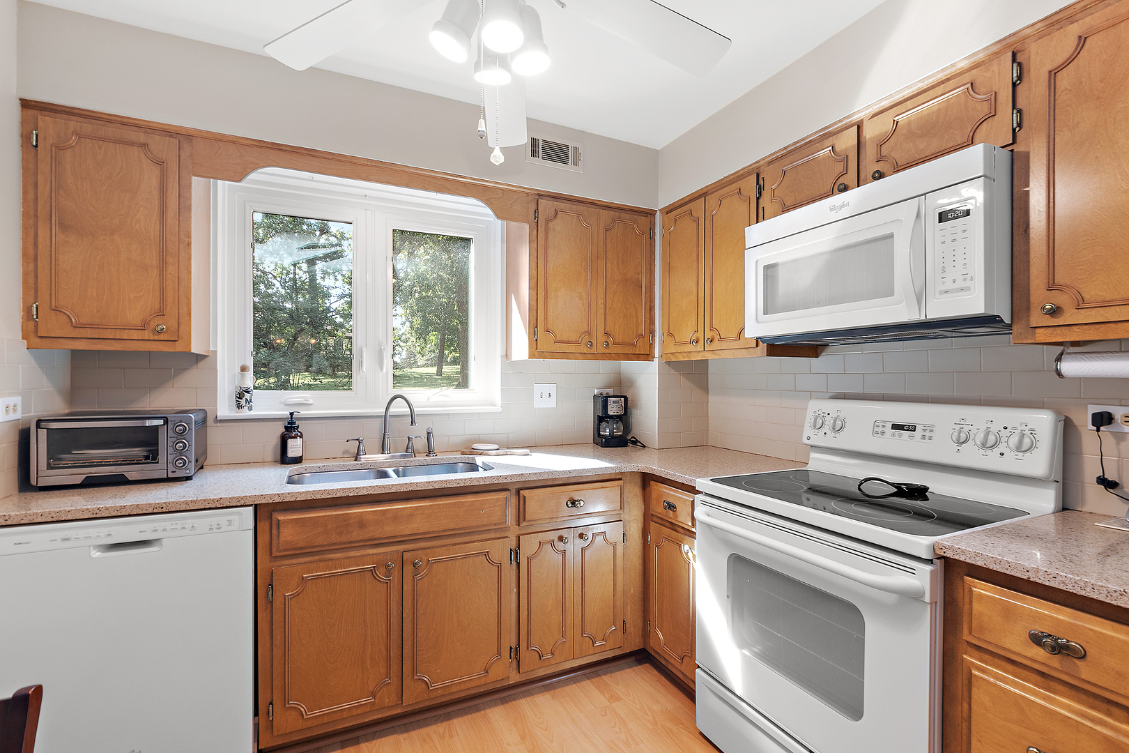 7737 W Golf Drive #201, Palos Heights, IL 60463