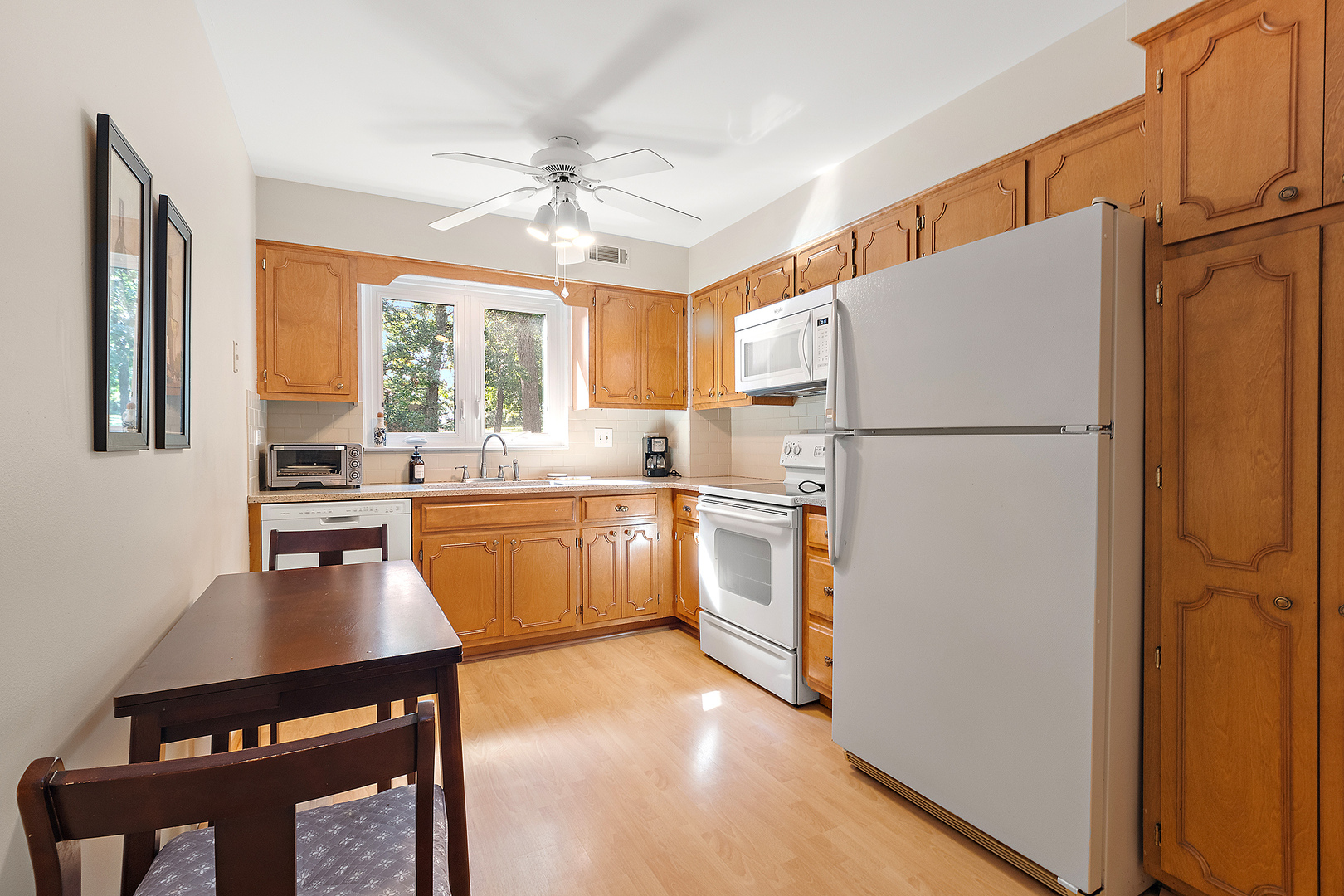 7737 W Golf Drive #201, Palos Heights, IL 60463