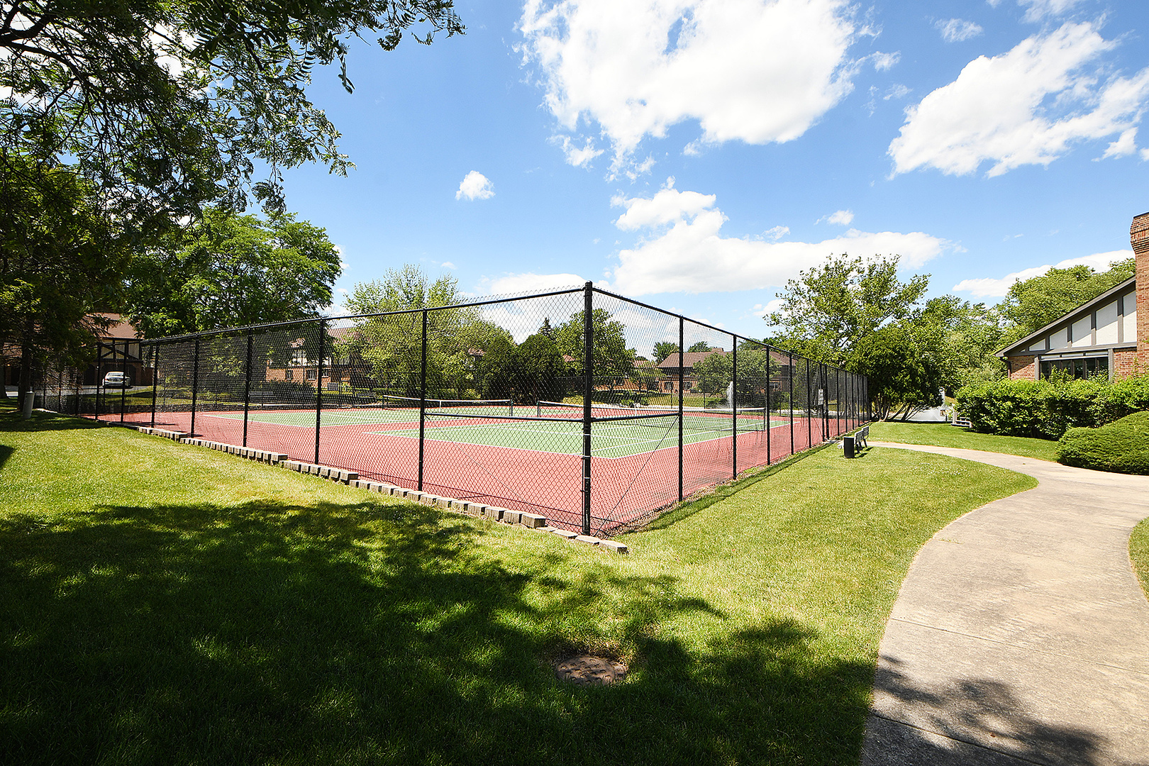 7737 W Golf Drive #201, Palos Heights, IL 60463